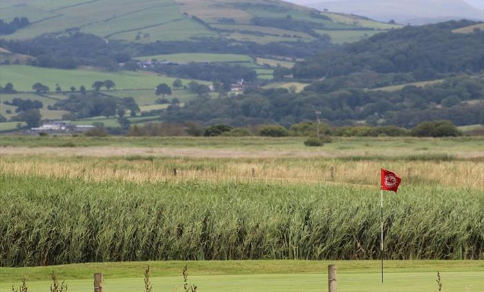 Borth & Ynyslas Golf Club